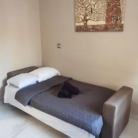 70m 2br Bright Luxury *
